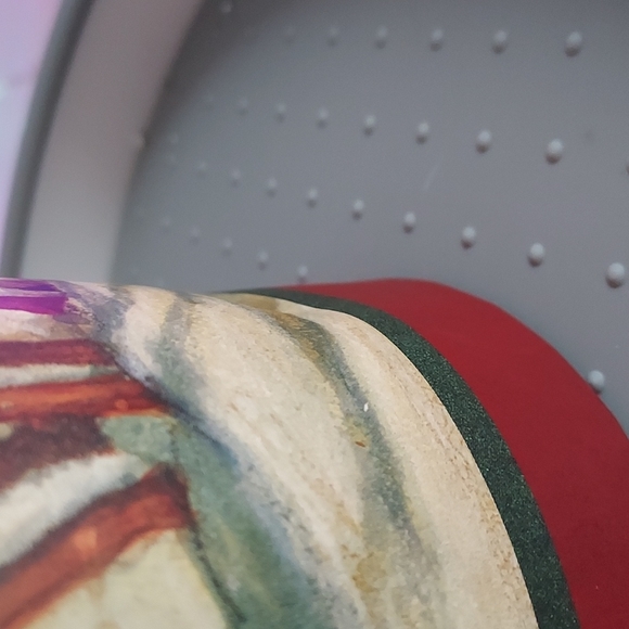 500pc. Up on the Housetop Jigsaw Puzzle. 18"x24" - Picture 4 of 6